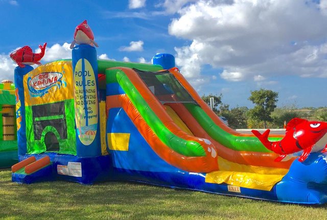 Kahuna Combo (Wet/Dry) 3-in-1 w/ Basketball Hoop Kahuna Combo (Wet/Dry) 3-in-1 w/ Basketball Hoop